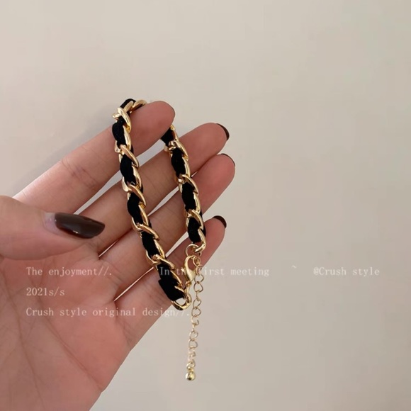 [NEW] BLACK AND GOLD BICOLOR BRACELET - Picture 4 of 5